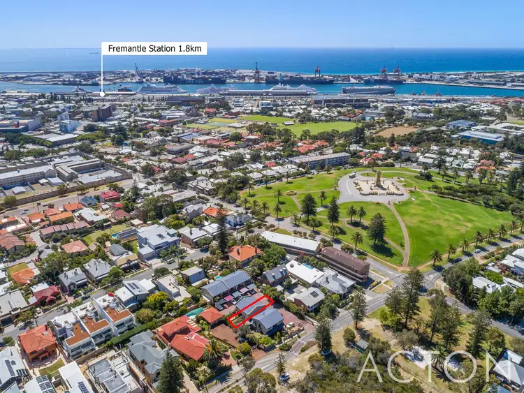 Second view of Homely house listing, 2/5 Swanbourne Street, Fremantle WA 6160