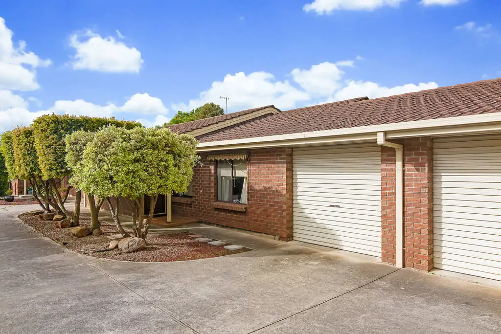 Main view of Homely house listing, 2/8 Parker Avenue, Strathalbyn SA 5255