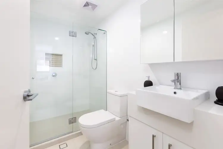 Seventh view of Homely apartment listing, 4/103 Sutton Street, Redcliffe QLD 4020