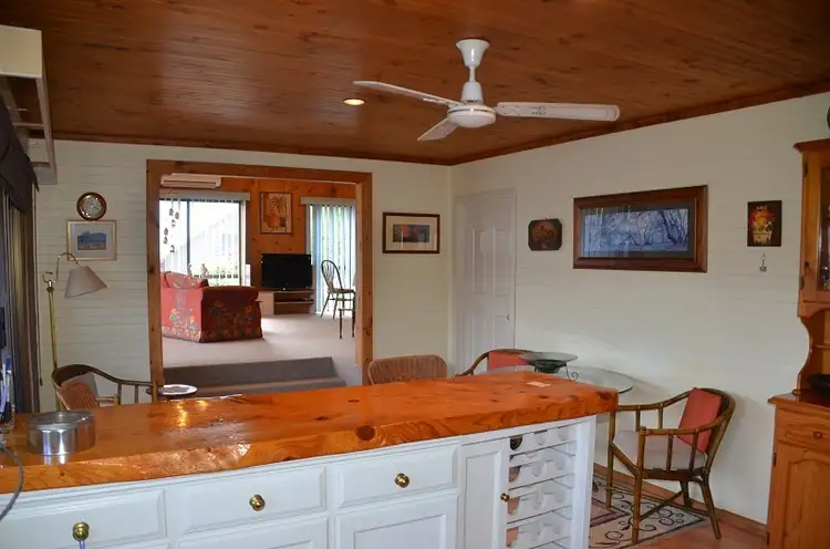 Seventh view of Homely house listing, 5 Reid Court, Tawonga South VIC 3698