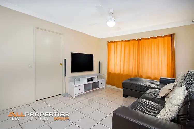 Fifth view of Homely house listing, 5 IBROX CT, Regents Park QLD 4118