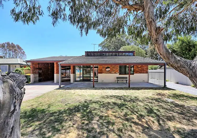 1/15 Ottaway Street, Kelmscott WA 6111