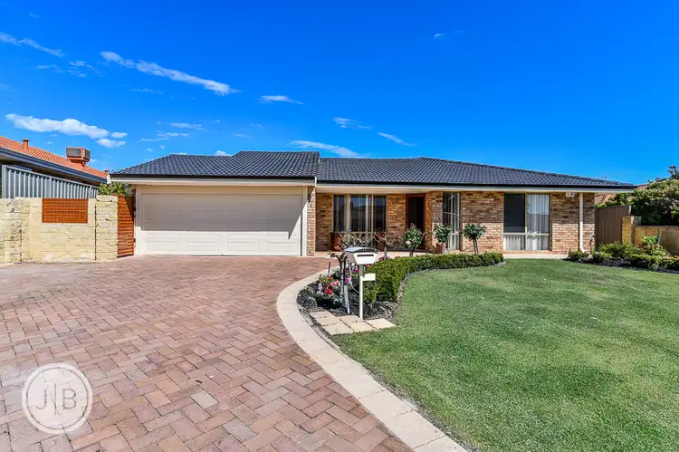 7 Curran Place, Leeming WA 6149