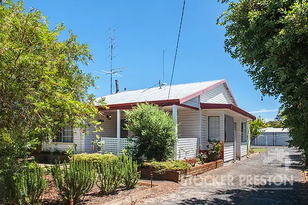 95 Fairbairn Road, Busselton WA 6280
