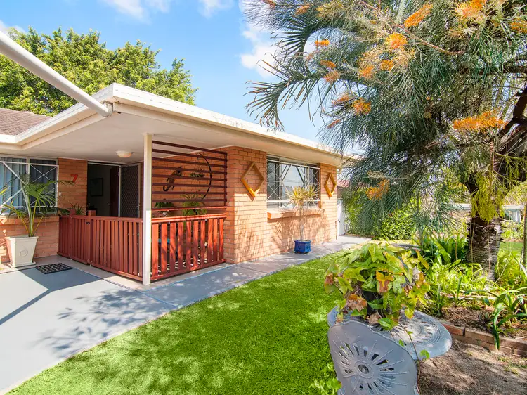7 SHORTLAND STREET, Springwood QLD 4127