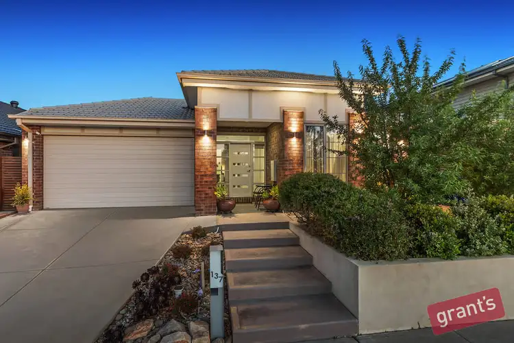 137 Selandra Boulevard