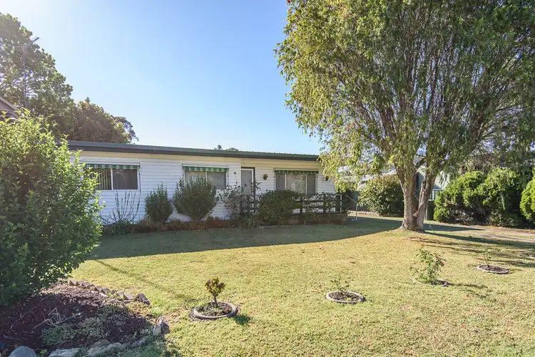 18 Pacific Road, Surf Beach NSW 2536