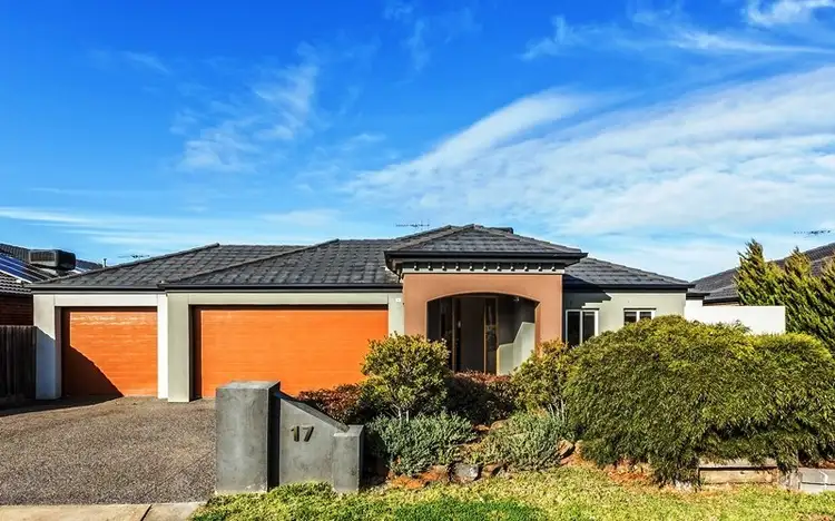 17 Cremorne Grove, Taylors Hill VIC 3037