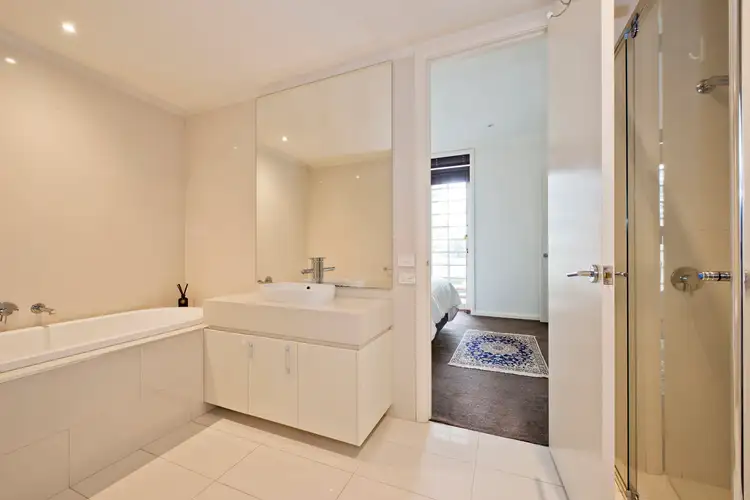 Sixth view of Homely unit listing, 4/34 Linacre Drive, Bundoora VIC 3083