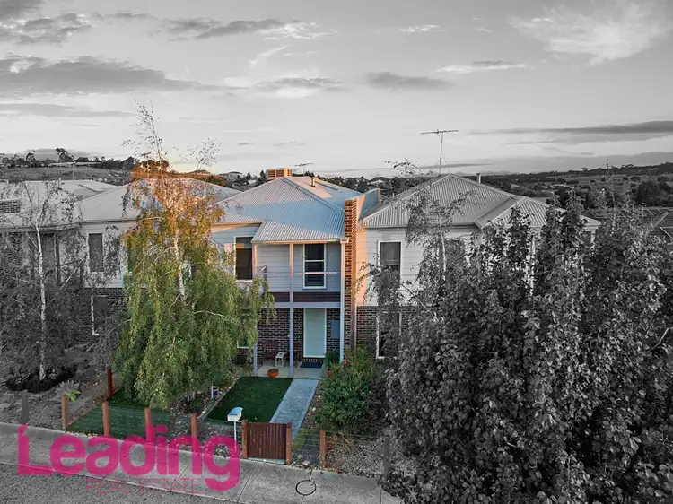 25 Watersprite Boulevard, Sunbury VIC 3429