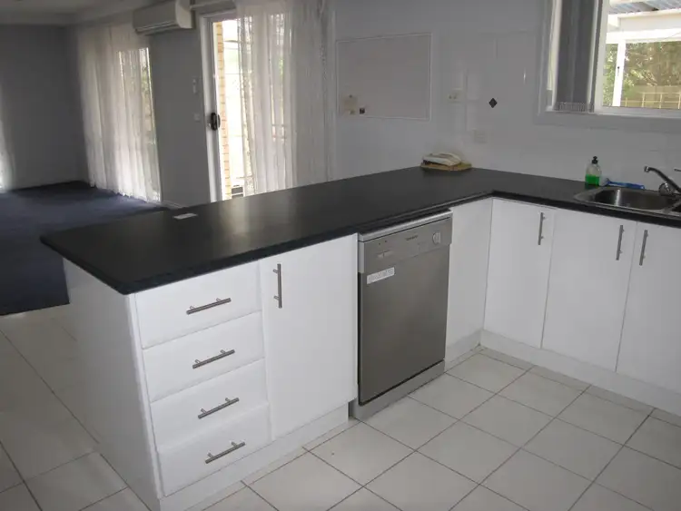 Sixth view of Homely townhouse listing, 1/40 Parkside Drive, Moe VIC 3825