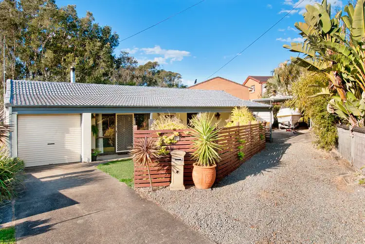 10 Banjora Place, Lake Cathie NSW 2445