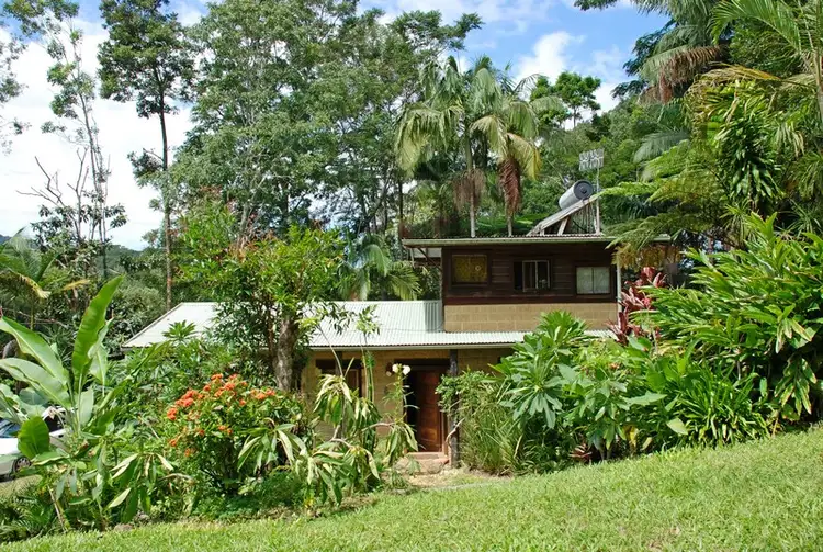 7 Sunrise Place, Uki NSW 2484