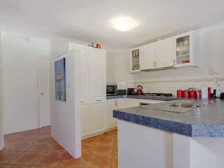 Fourth view of Homely house listing, 5 Carmana Lane, Warnbro WA 6169