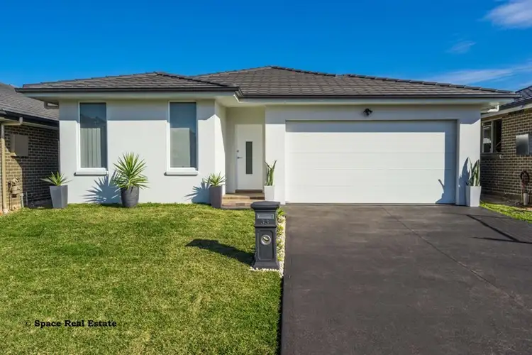33 Millman Road, Spring Farm NSW 2570