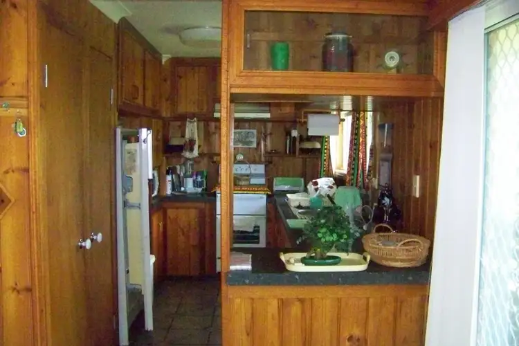 Seventh view of Homely house listing, 1 WYENA AV, Lamb Island QLD 4184