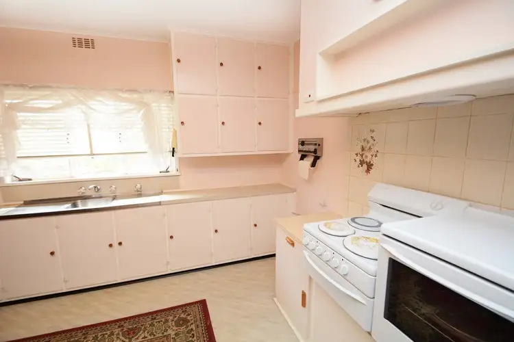 Sixth view of Homely house listing, 10 Ronald Street, Robinvale VIC 3549
