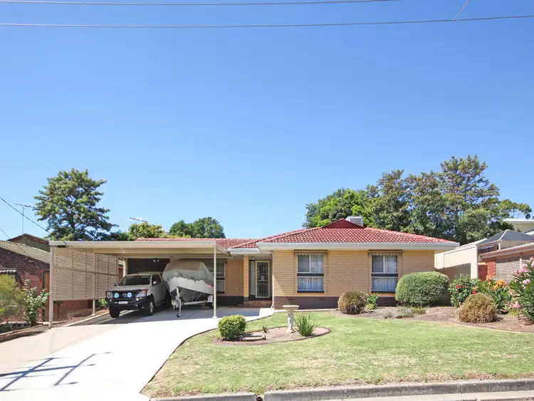 13 Amberly Drive, Happy Valley SA 5159