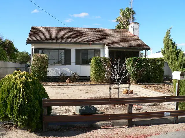 63 Adam Street, Katanning WA 6317