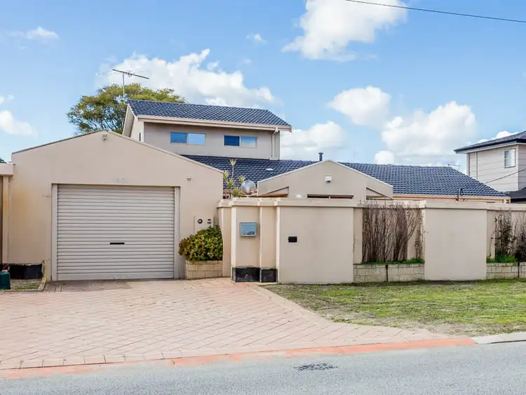 140 Wellington Road, Dianella WA 6059