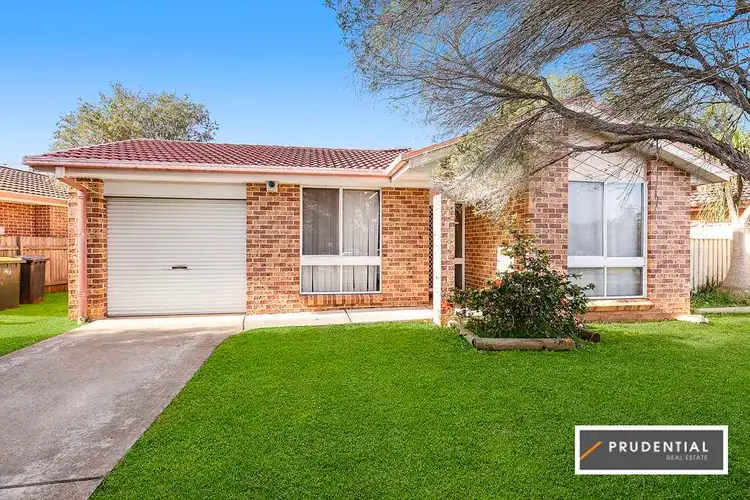 8 Carandini Street, St Helens Park NSW 2560