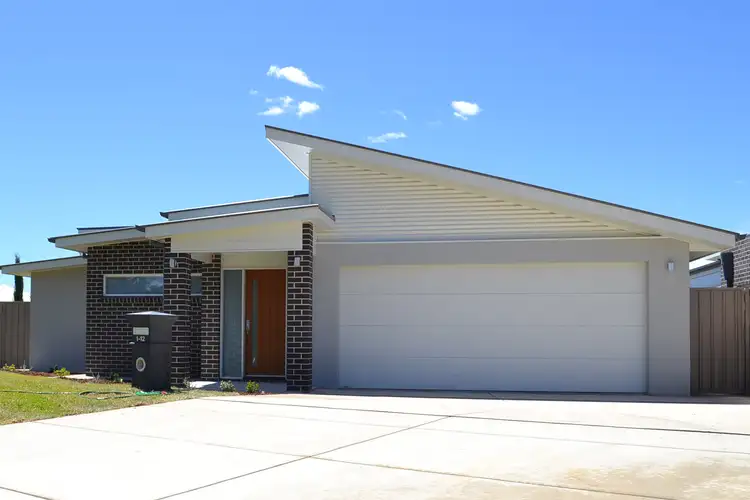 Unit 2/12 Trumper Street, Boorooma NSW 2650