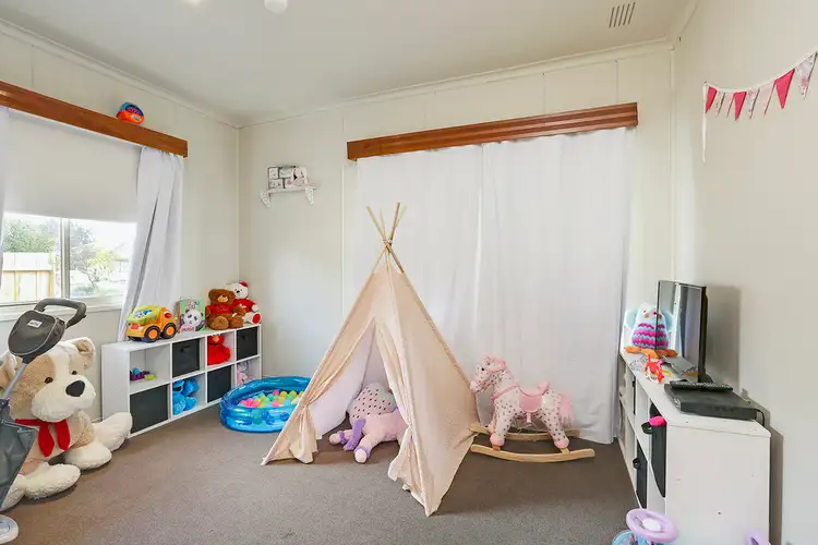 Sixth view of Homely house listing, 4 Detroit Crescent, Corio VIC 3214