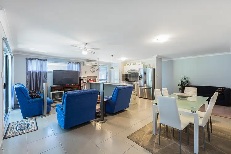 Second view of Homely house listing, 10 Mavie Place, Wadalba NSW 2259
