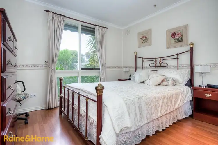 Sixth view of Homely house listing, 20 Gleneagles Drive, Sunbury VIC 3429