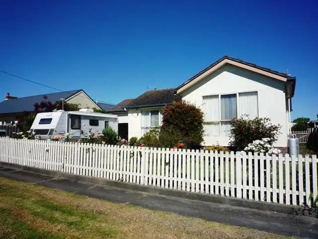 24 Fairview Avenue, Yarram VIC 3971