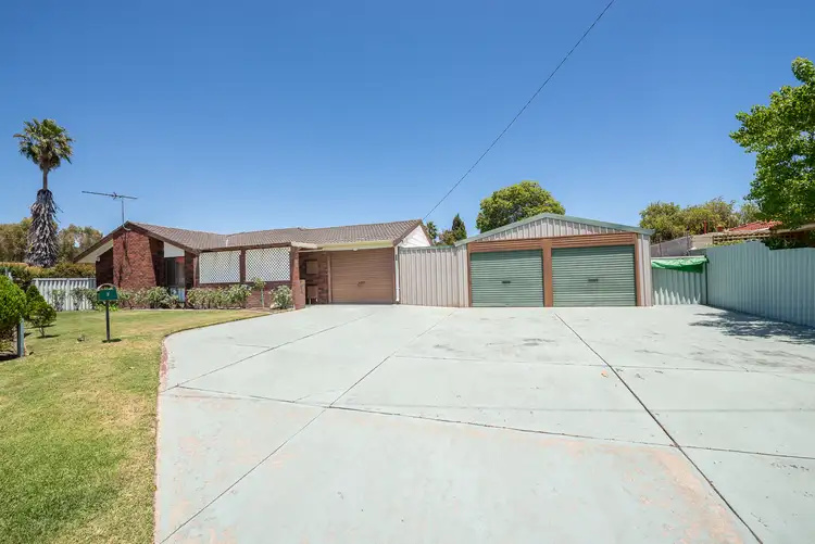 1 Bramble Grove, Carey Park WA 6230