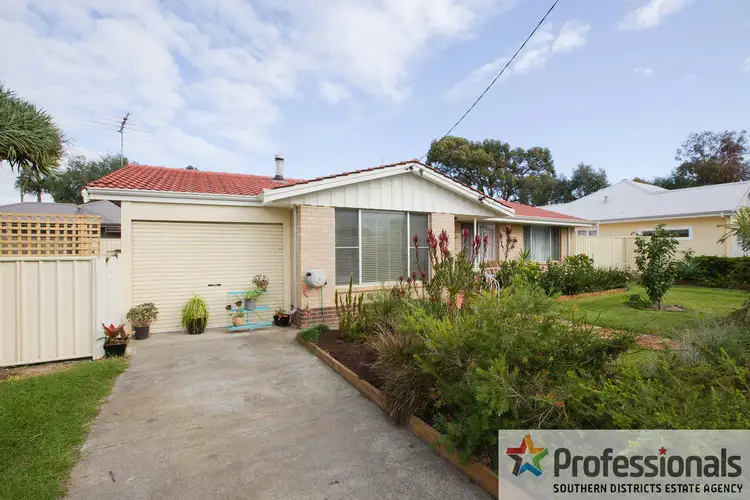 7 West Road, Capel WA 6271