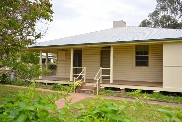 17 Hay Street, Darlington Point NSW 2706