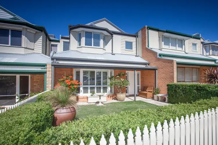6/64 Macedon Street, Sunbury VIC 3429
