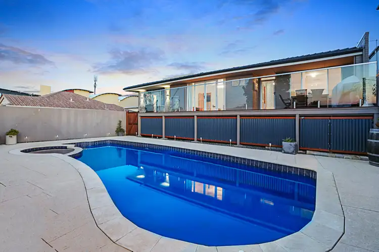 31a McCoy Street, Melville WA 6156