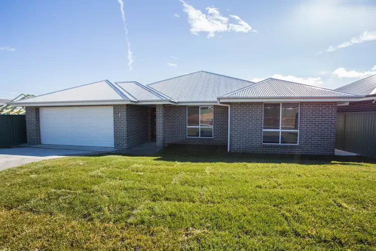 1 Twynam Avenue, Windradyne NSW 2795