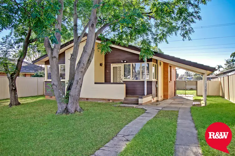 39 Manila Road, Lethbridge Park NSW 2770