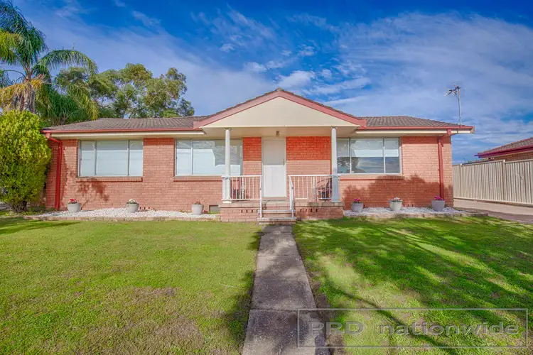 2 Stronach Avenue, East Maitland NSW 2323