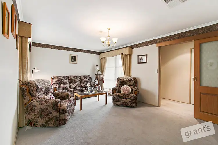 Fifth view of Homely house listing, 2 Ferncroft Court, Berwick VIC 3806