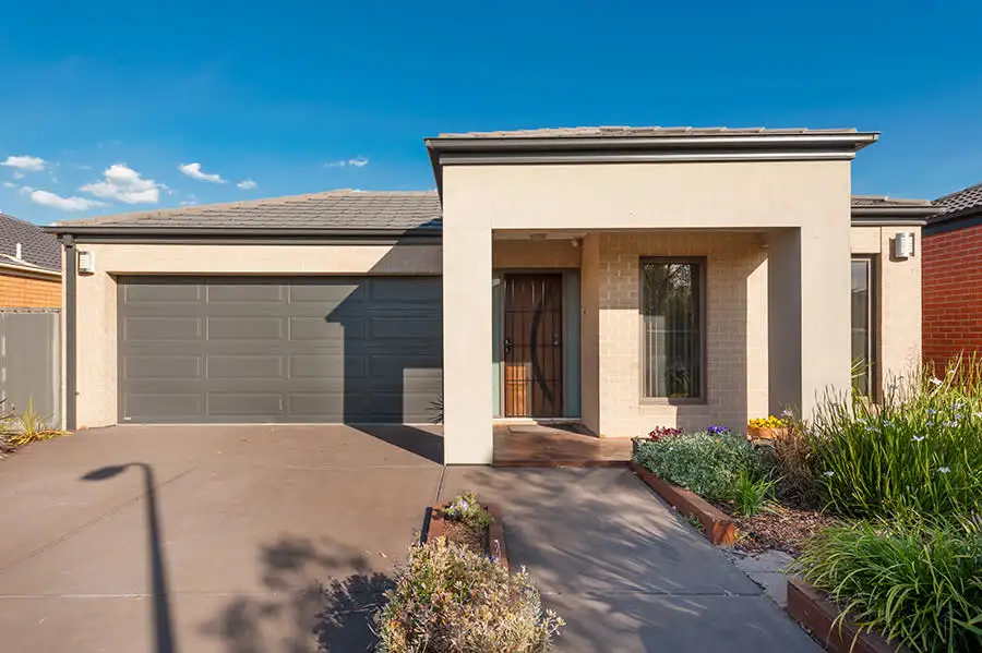 Main view of Homely house listing, 14 Cordyline Grove, Craigieburn VIC 3064