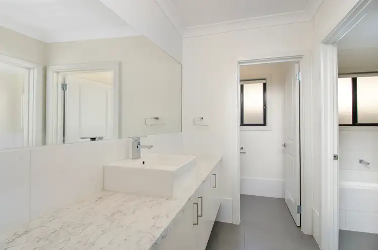 Sixth view of Homely townhouse listing, 2/4 Lansell Street, Mount Gambier SA 5290