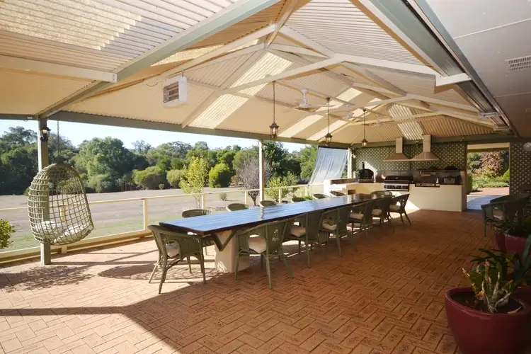2610 Rosedale Road, Chidlow WA 6556