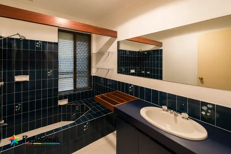 Seventh view of Homely house listing, 5 Pine Crt, Kelmscott WA 6111