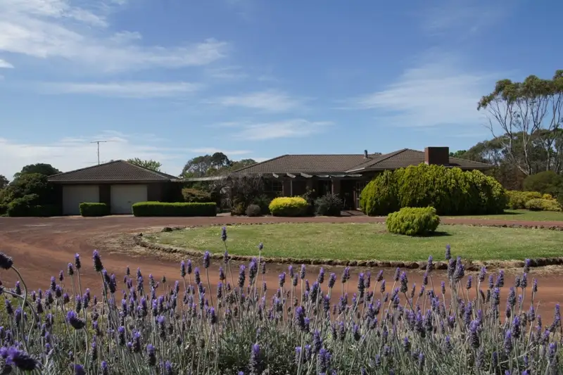 Main view of Homely house listing, 24 Boundary Road, Mortlake VIC 3272