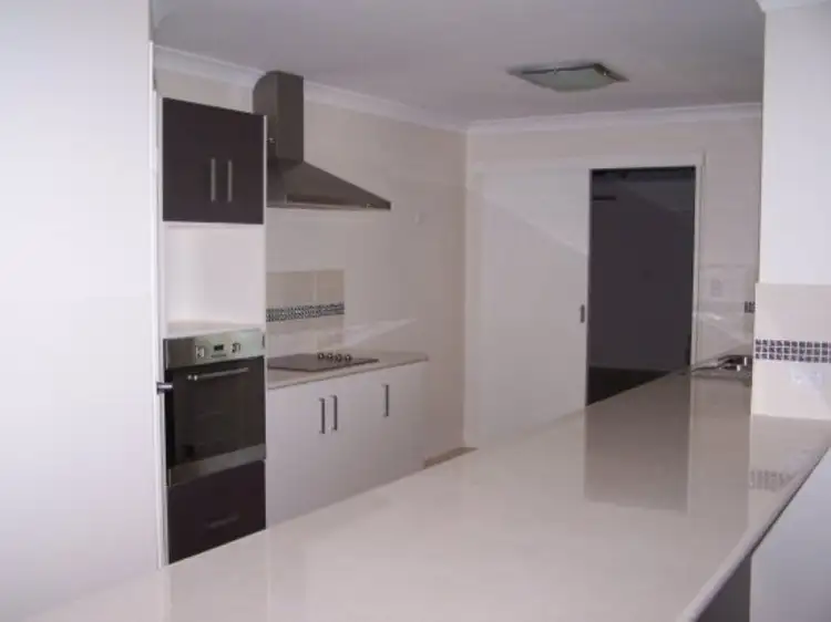 Second view of Homely house listing, 25 DISCOVERY CRESCENT, Rosslyn QLD 4703