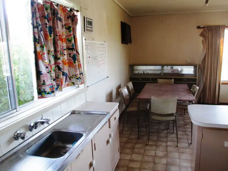 Fifth view of Homely house listing, 72 Myrtle St, Alexandra VIC 3714