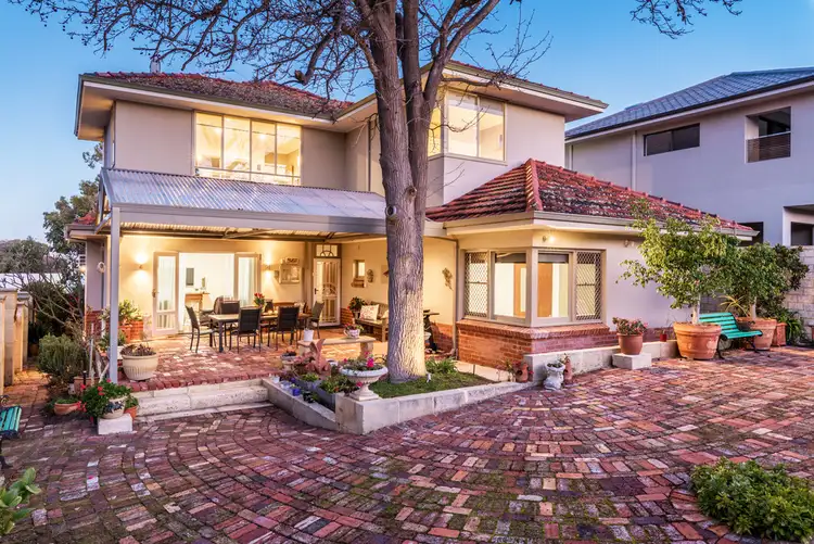 17A Roberts Road, Attadale WA 6156