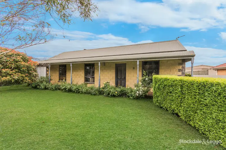 230 Princes Hwy, Port Fairy VIC 3284