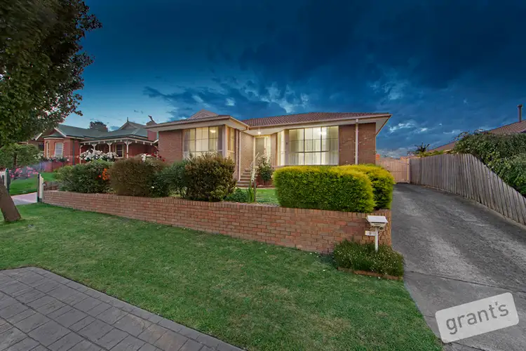 9 Hedgerow Court, Narre Warren South VIC 3805