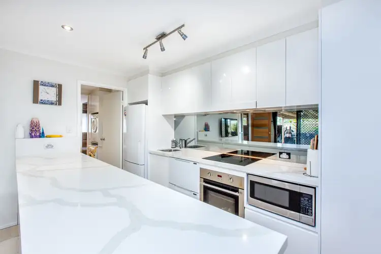 1/3 Orkney Place, Labrador QLD 4215